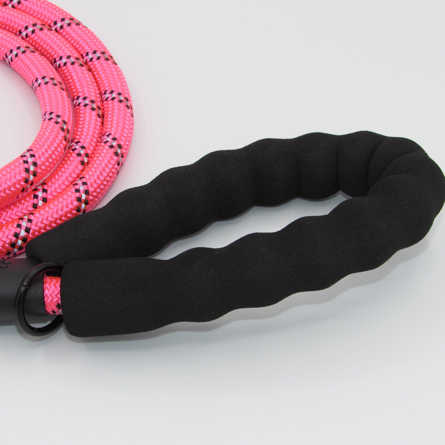 Hot Pink Reflective Dog Leash Handle Close-up