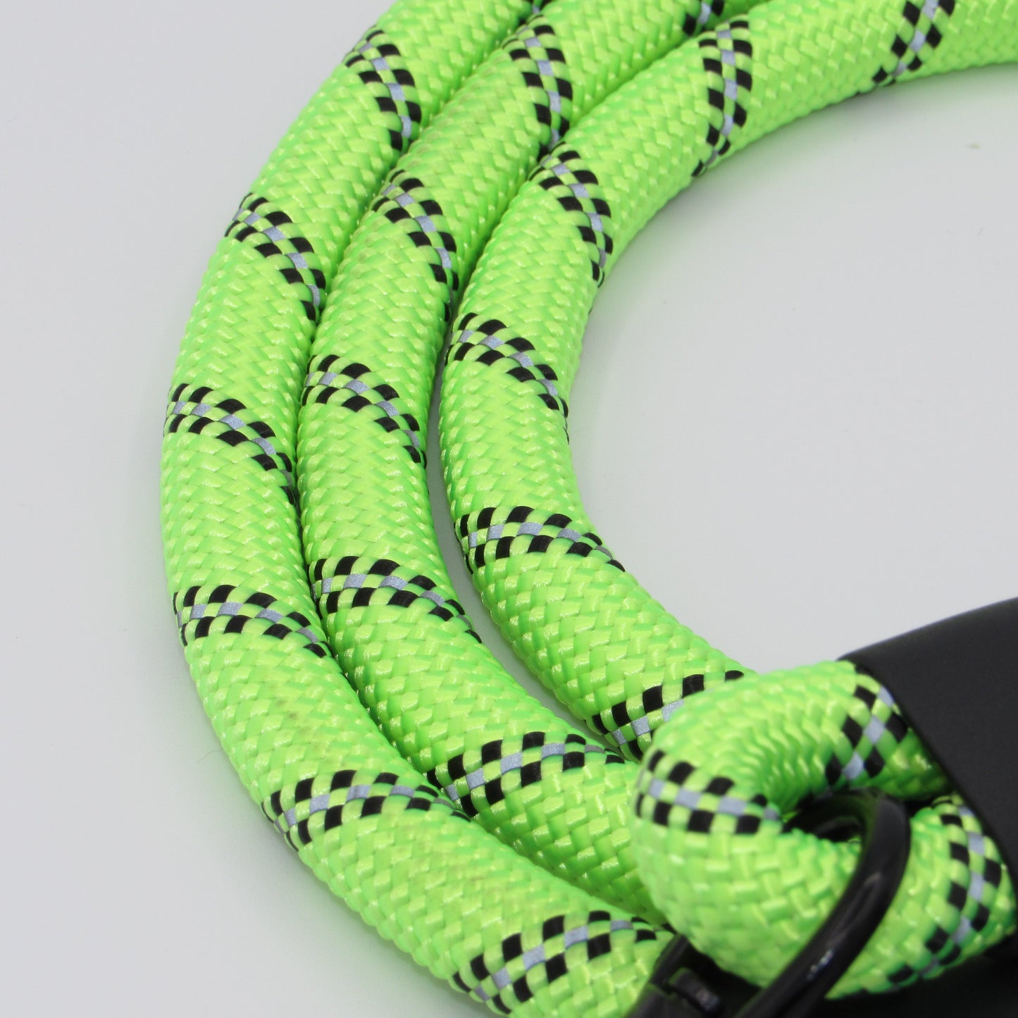 Neon Green Reflective Dog Leash Rope Close-up